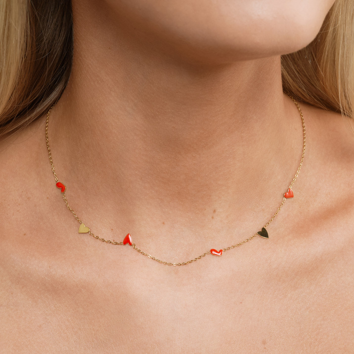 Linnea - Heart Chain Necklace Red & Gold Stainles - Gold