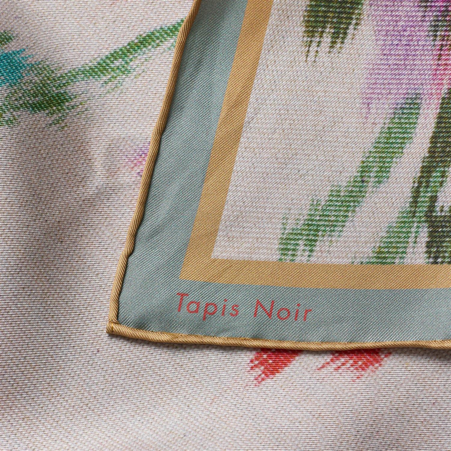 Small Classical White Flower Scarf