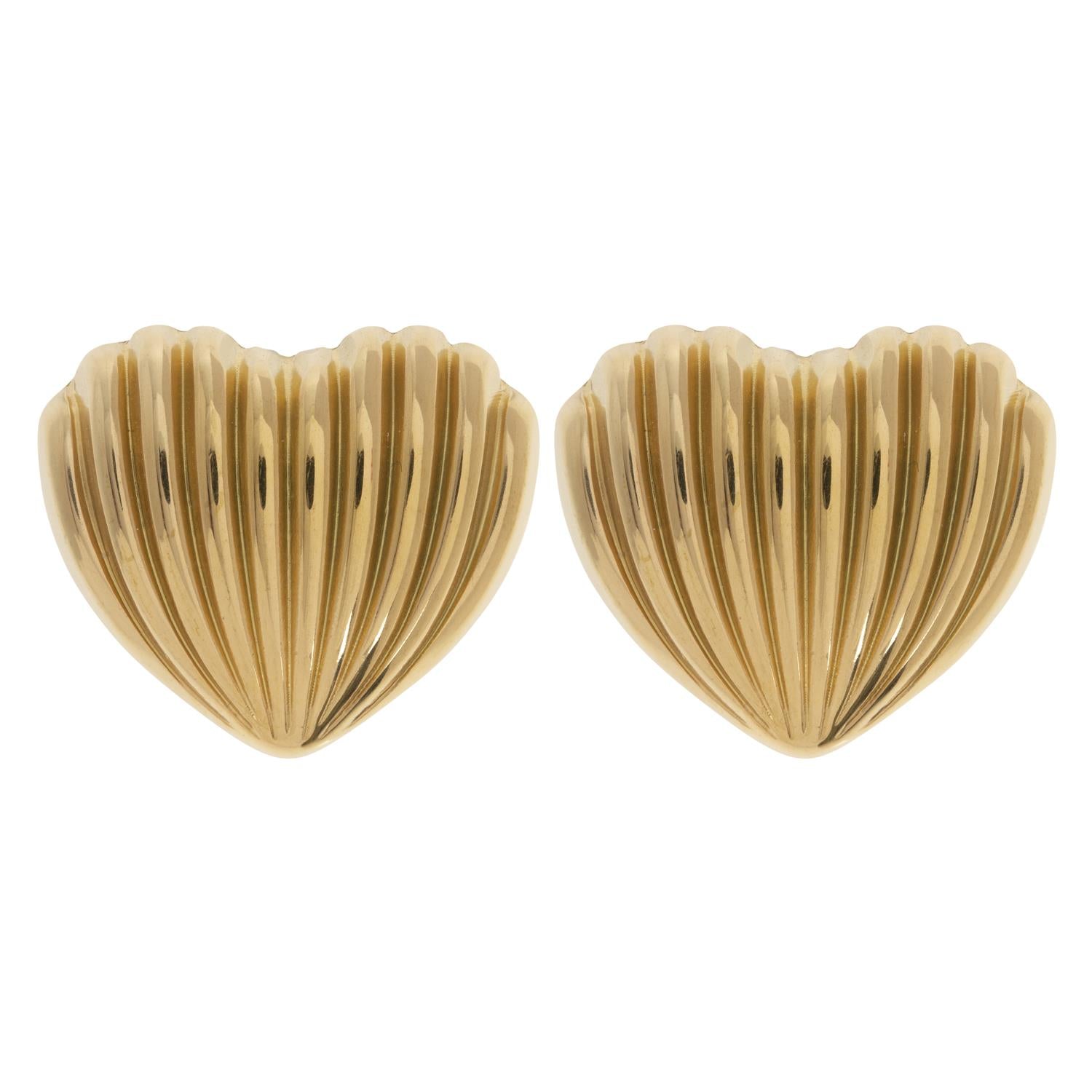 Ane - Shell Heart Statement Earring Stainless Steel