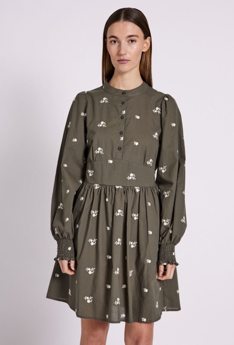 Miluna embroidery LS dress