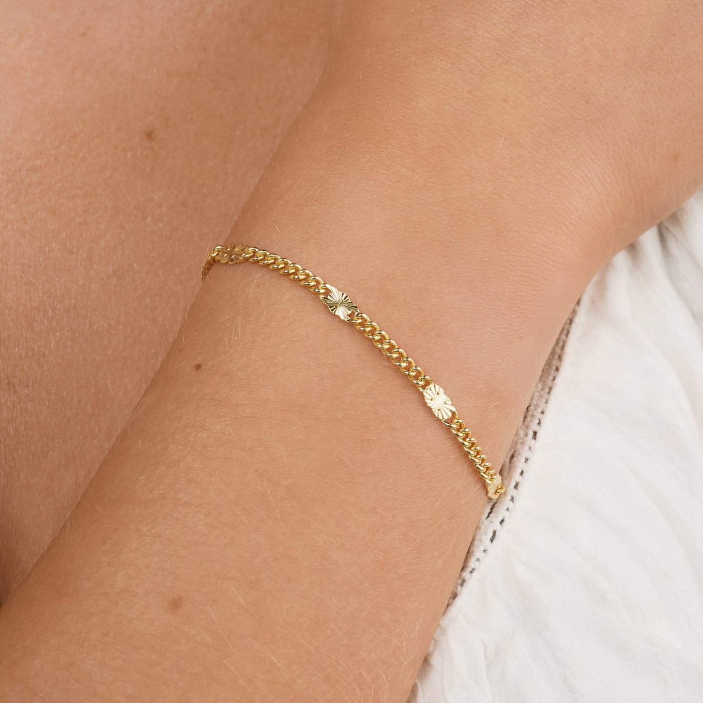 Sunday- Vintage Chain Bracelet - Gold