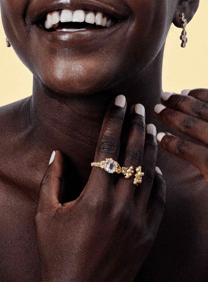 Moonlit Secret Ring Gilded