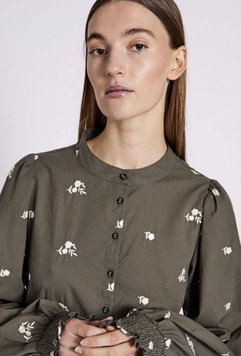 Miluna embroidery LS dress