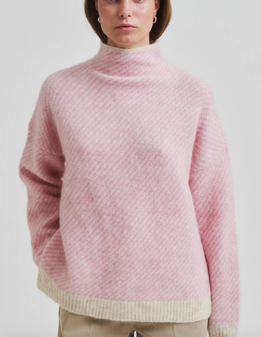 Capella Knit T-Neck