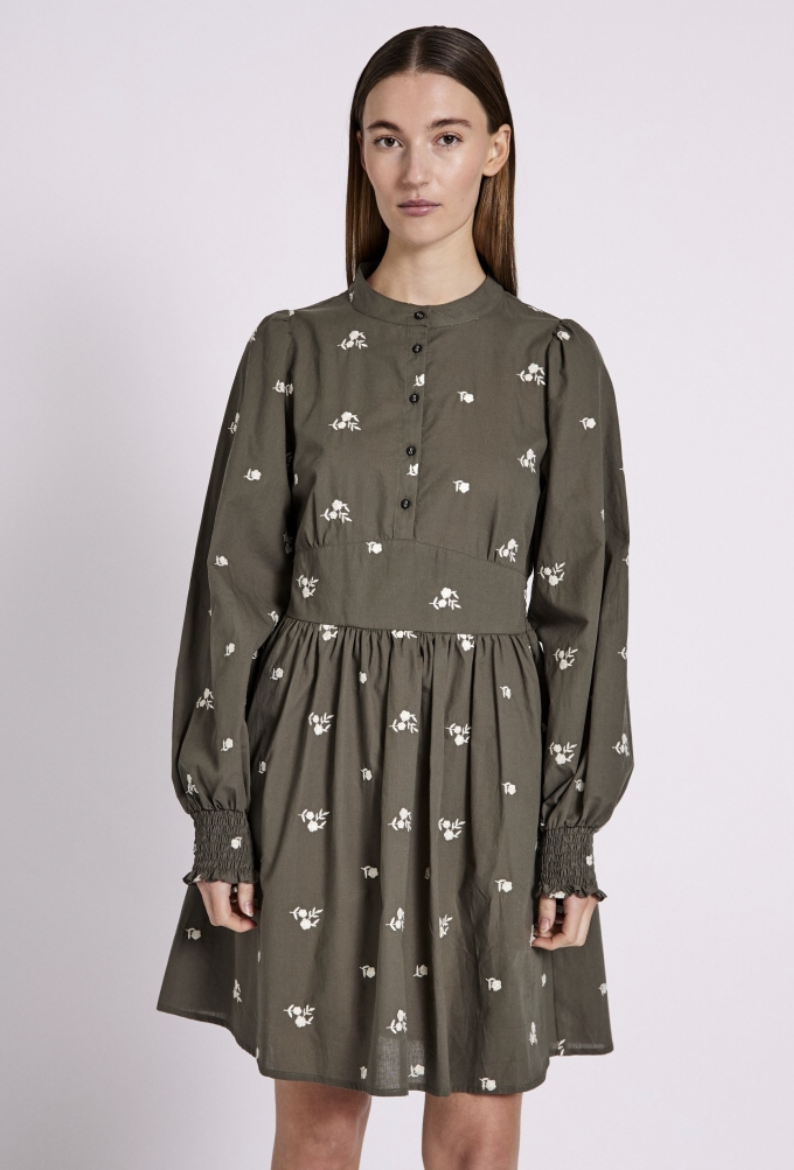 Miluna embroidery LS dress