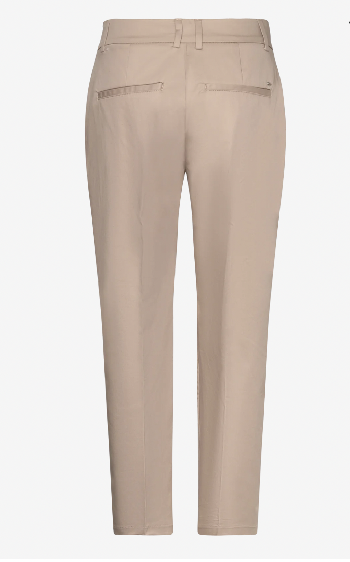 Co Blend Slim Straight Chino